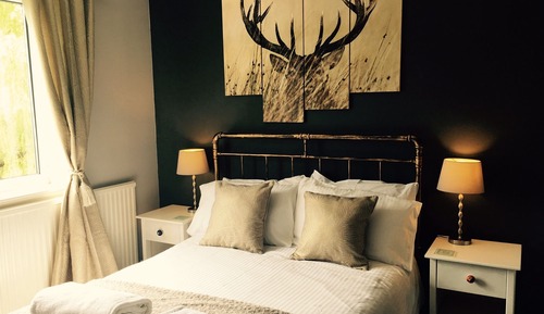 Standard Double Room, Ensuite, Garden View