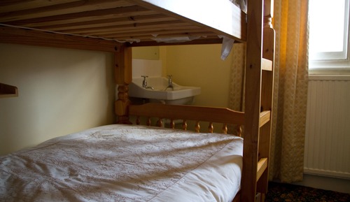 Standard Twin Room, Shared Bathroom (Bunkbeds)