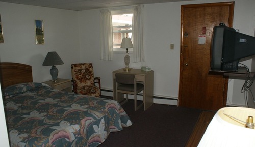 Single Room, 1 Queen Bed
