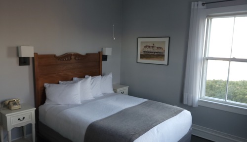 Room, 1 Queen Bed, Corner, Island view