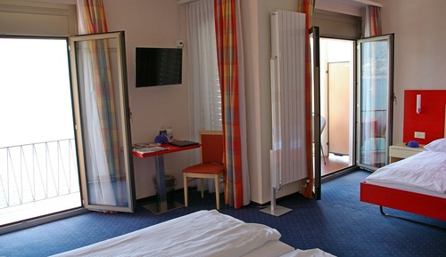 Panoramic Triple Room, Balcony, Lake View