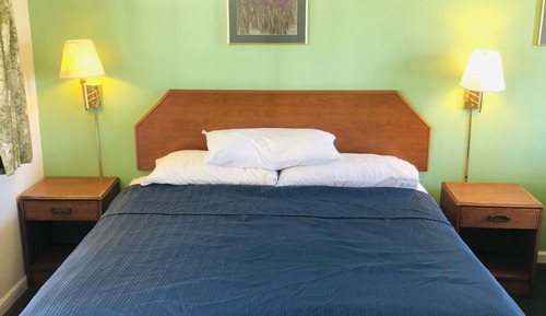 Classic Room, 1 King Bed