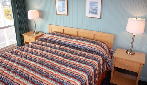 Standard Room, 1 King Bed