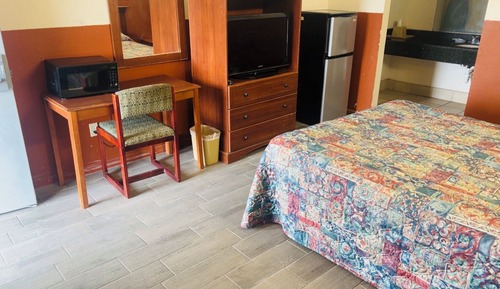 Room, 1 Queen Bed, Non Smoking