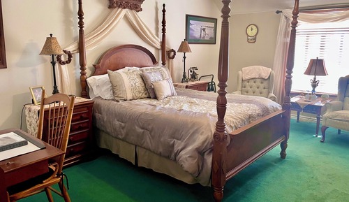 Romantic Single Room, 1 Queen Bed