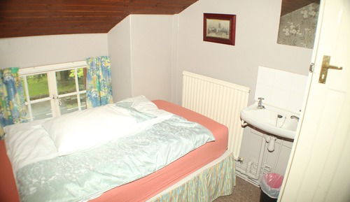 Single Room, Shared Bathroom