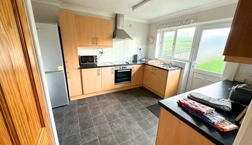 House, 3 Bedrooms, Sea View