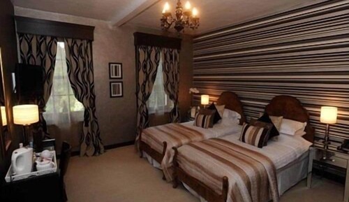 Superior Twin Room, Ensuite