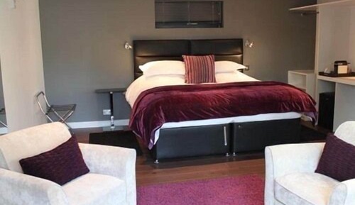 Luxury Double Room, Ensuite, Garden View