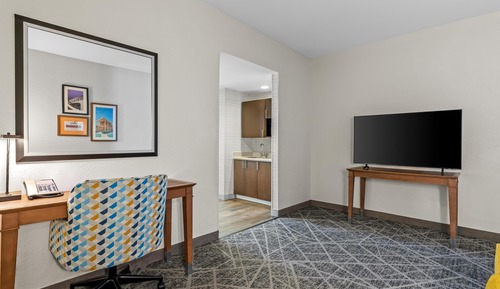 King, Suite, Kitchenette