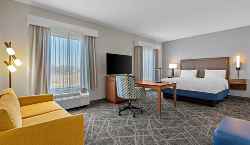 Studio, 1 King Bed, Kitchenette