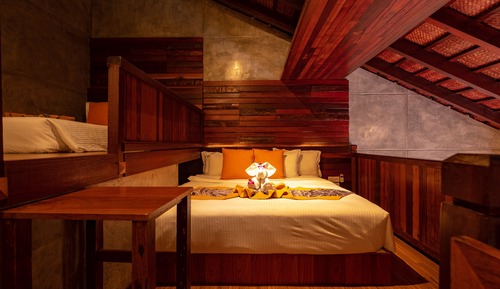 Family Suite, 1 Bedroom, Bathtub