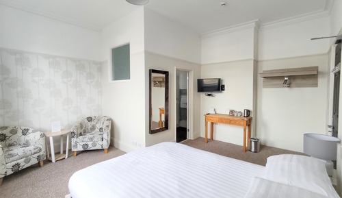 Double Room (Large Double room)