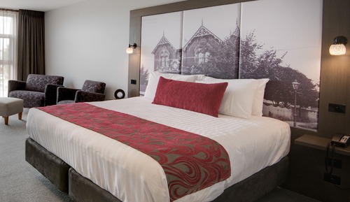 Premier Suite, 1 King Bed, Jetted Tub