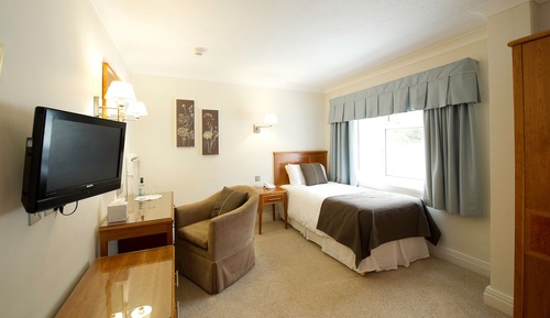 Single Room, Sea View