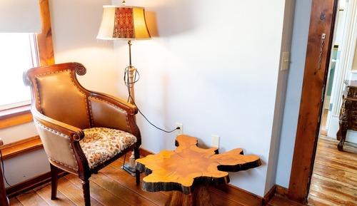 Premium Room, 1 Queen Bed (Log Cabin)  Second floor