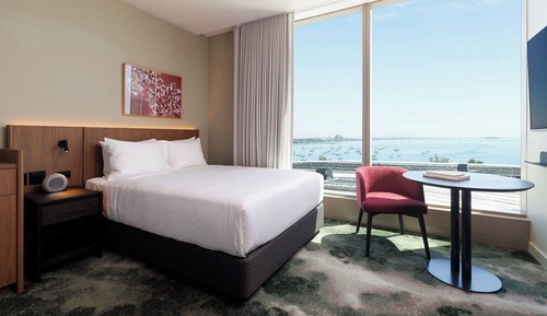 Standard Room, 1 Queen Bed, Accessible