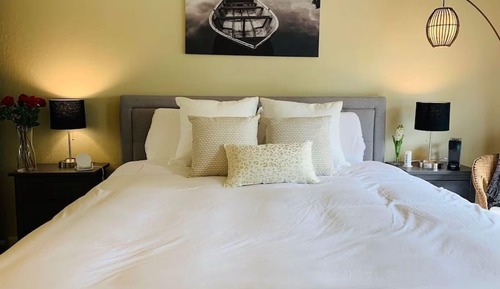 Design Condo, Courtyard View