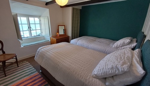 Standard Twin Room, Sea View