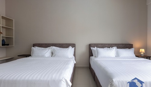 Deluxe Studio, City View