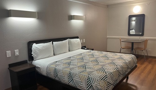 Standard Room, 1 King Bed, Non Smoking, Refrigerator & Microwave