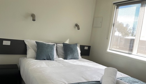 Elite Cabin, Balcony, Garden View