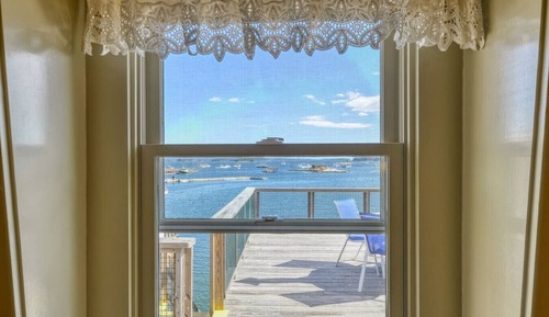 Double Room, 1 Queen Bed, Sea View (The Roseway)