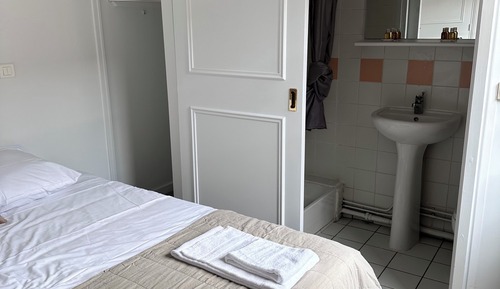 Deluxe Double Room, Courtyard View