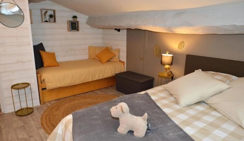 Family Room, Garden View