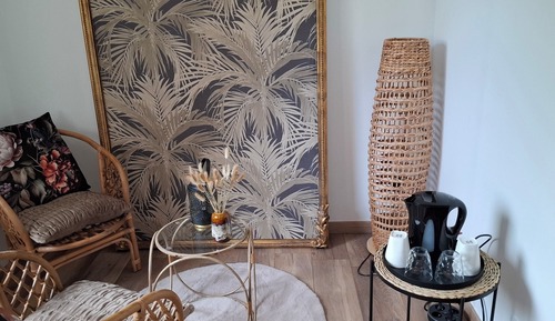 Comfort House, Garden View