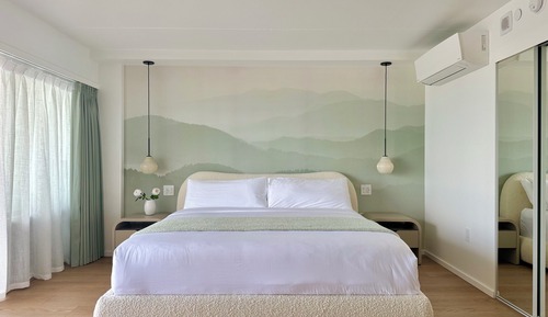 Oceanview Studio Suite, 1 King Bed with 1 Sofa bed, Full Kitchen, 5-Min Walk to Beach