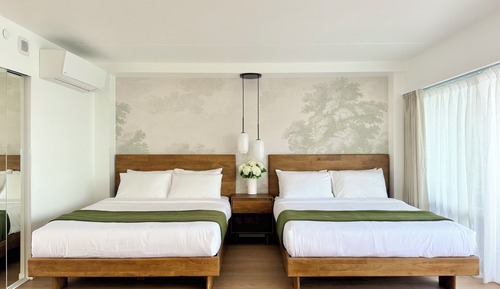 Oceanview Studio Suite, 2 Queen Beds, Full Kitchen, 5-Minute Walk to Beach