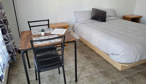 Double Room, 1 Queen Bed
