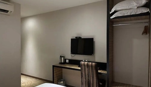 Standard Double Room, 1 King Bed