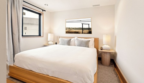 One Bedroom Condo King with Ocean view