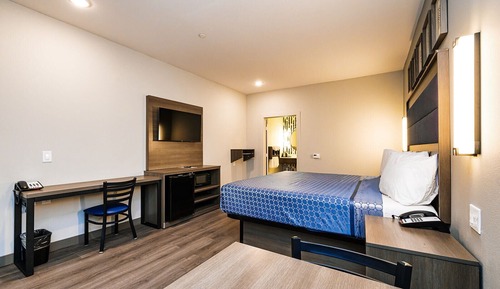 Deluxe Single Room