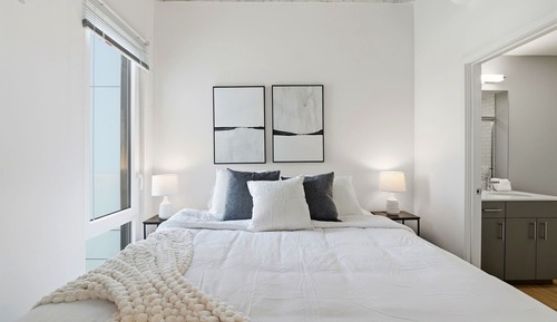 Premier Apartment, City View