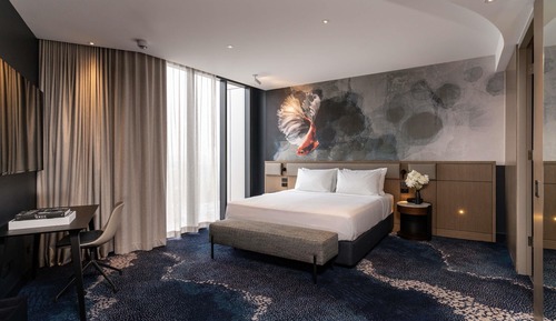 Deluxe Room, 1 King Bed (Accessible)