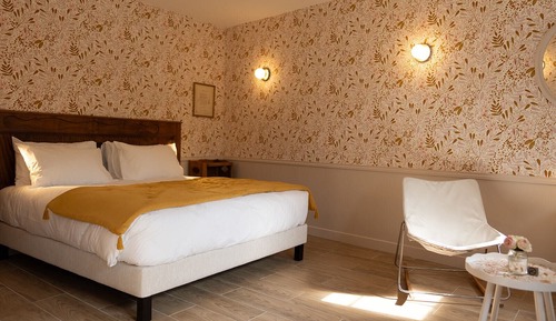 Classic Double Room, Garden View