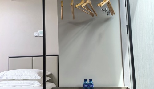 Basic Double Room Single Use, 2 Twin Beds
