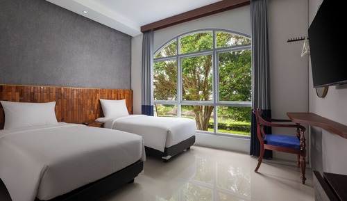 Superior Twin Room