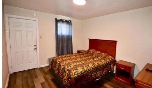 Room, 1 Queen Bed, Smoking