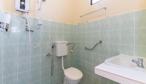 Family Room, Garden View