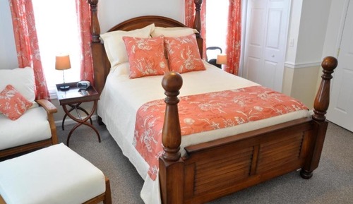 Basic Room, 1 Queen Bed