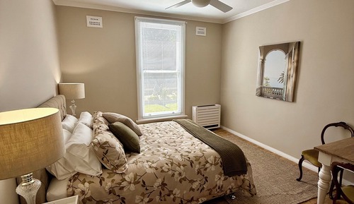 Studio Suite, Pool View