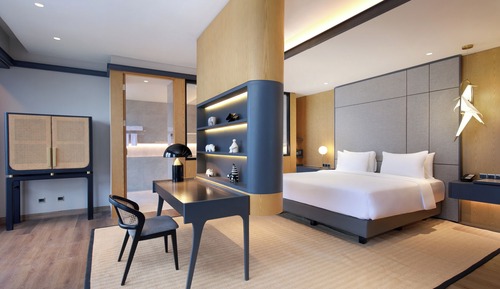 Suite, 1 King Bed