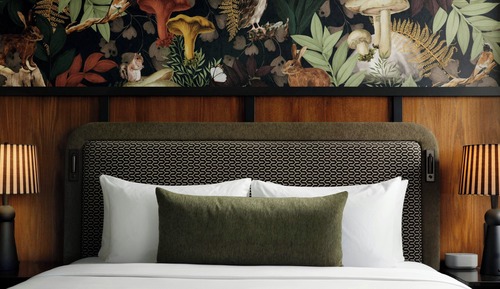 Standard Room, 1 King Bed, City View