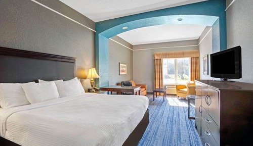 Deluxe Room, 1 King Bed, Non Smoking
