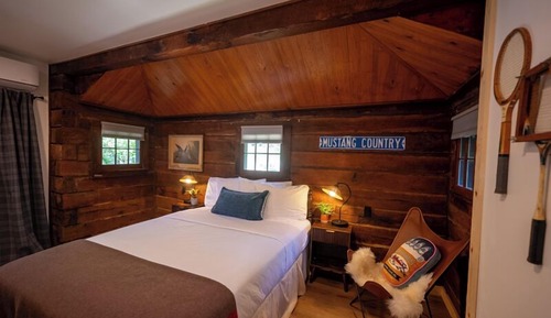 Economy Room