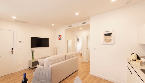 Comfort Apartment, City View